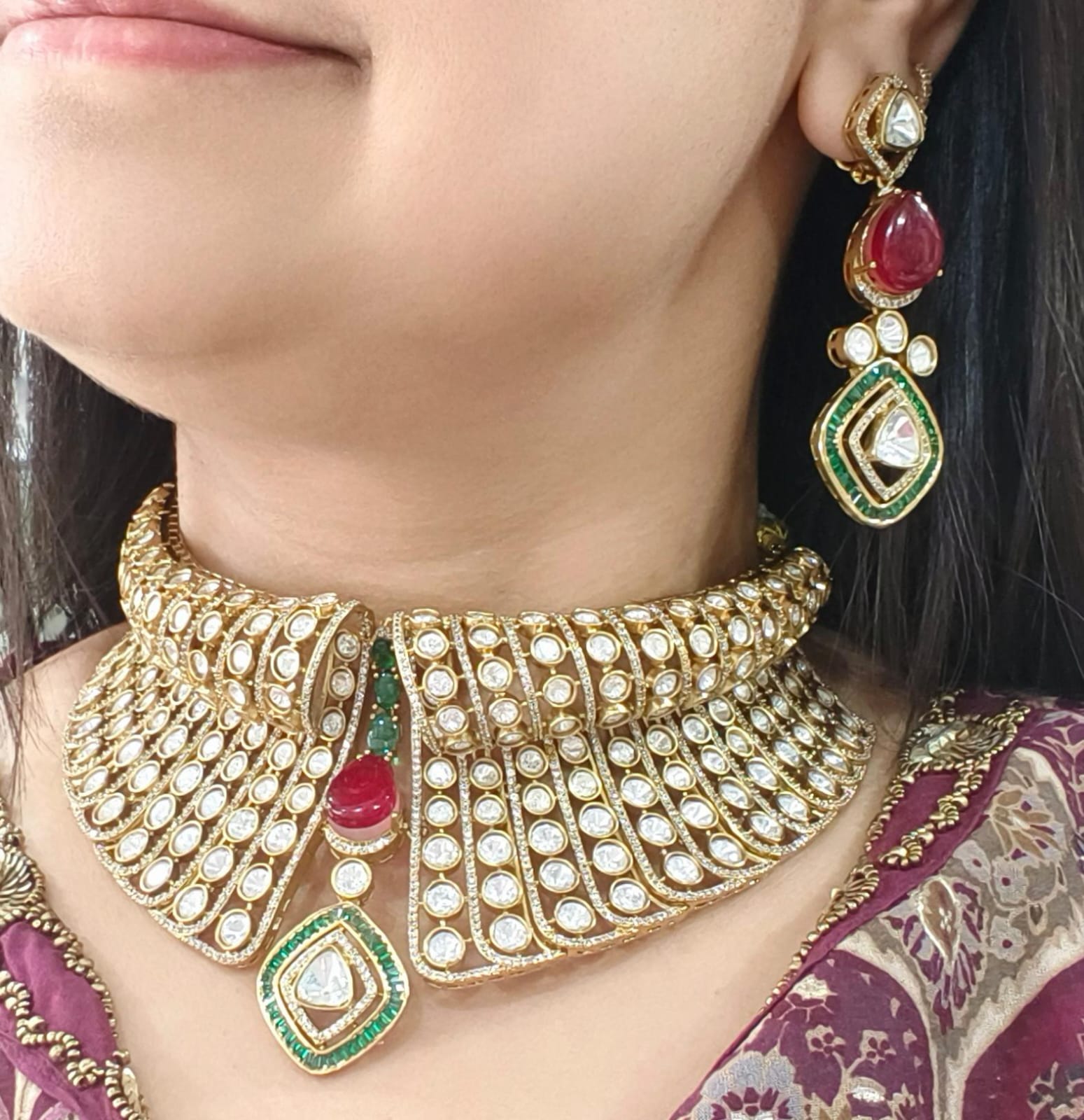 AD-Choker-with-red-stone-and-earrings