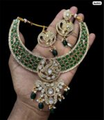 AD-Choker-Creascent-Moon-Dark-Green