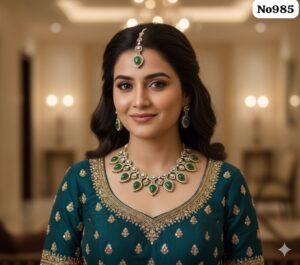 AD-Short-Necklace-with-Earrings-and-Tika-Dark-Green