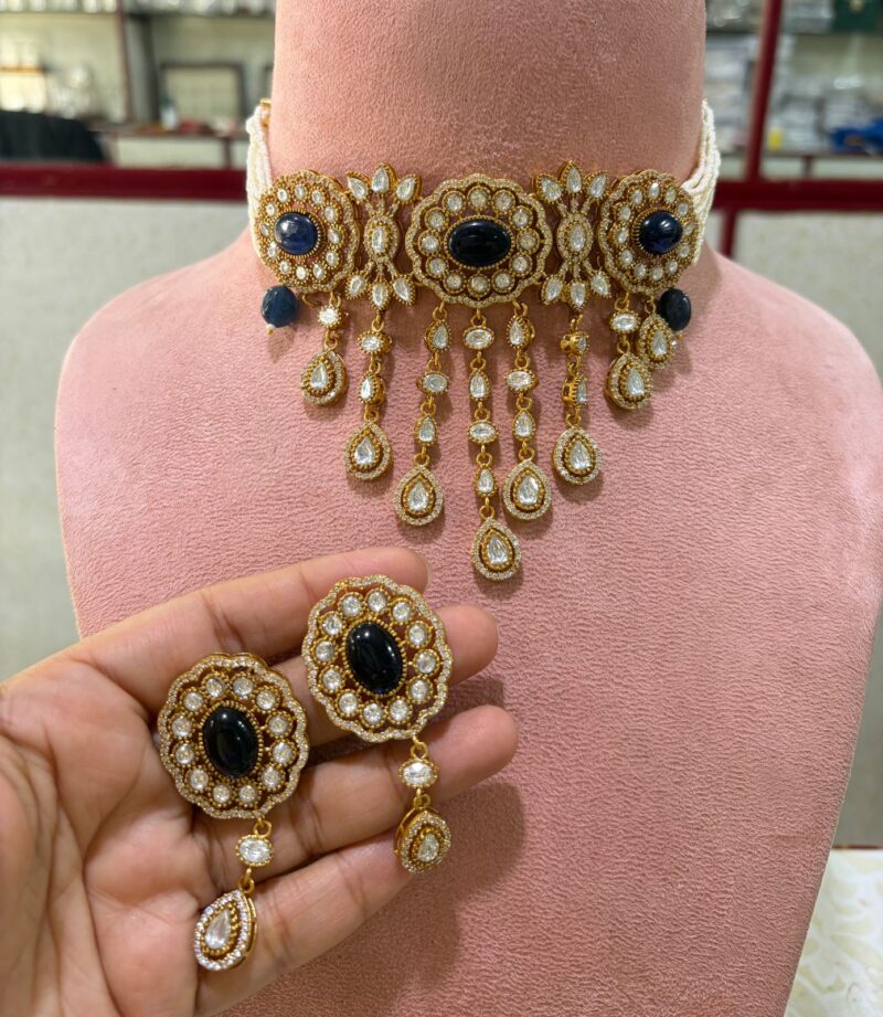 AD-Choker-with-Earrings-Lattkan-Blue