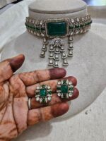 Kundan-Choker-Necklace-Set-Dark-Green